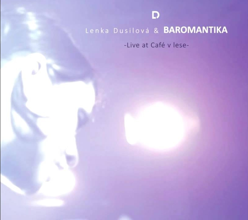 Lenka Dusilová – Live at Café v lese